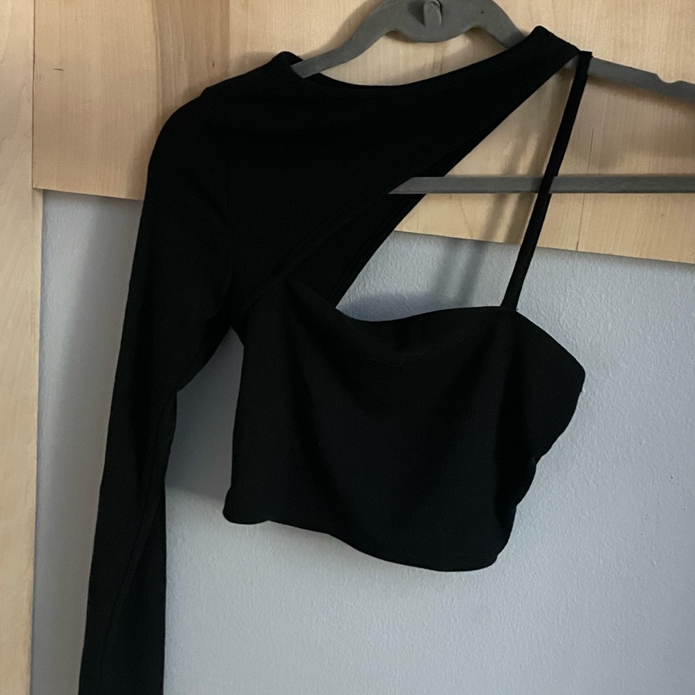 black tank top